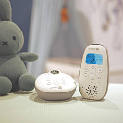 LUVION Icon Clear 75 Pro - baby monitor with night light and projector function